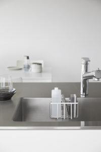 Yamazaki Tower kempinėlės laikiklis baltas