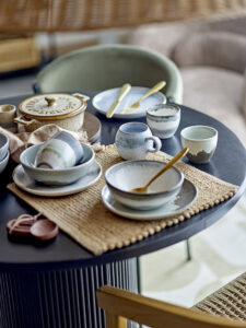 Puodelis Paula mėlynas su ąsele, Bloomingville