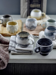 Puodelis Paula mėlynas su ąsele, Bloomingville